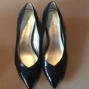 Like new, Anne Klein Black Shoes